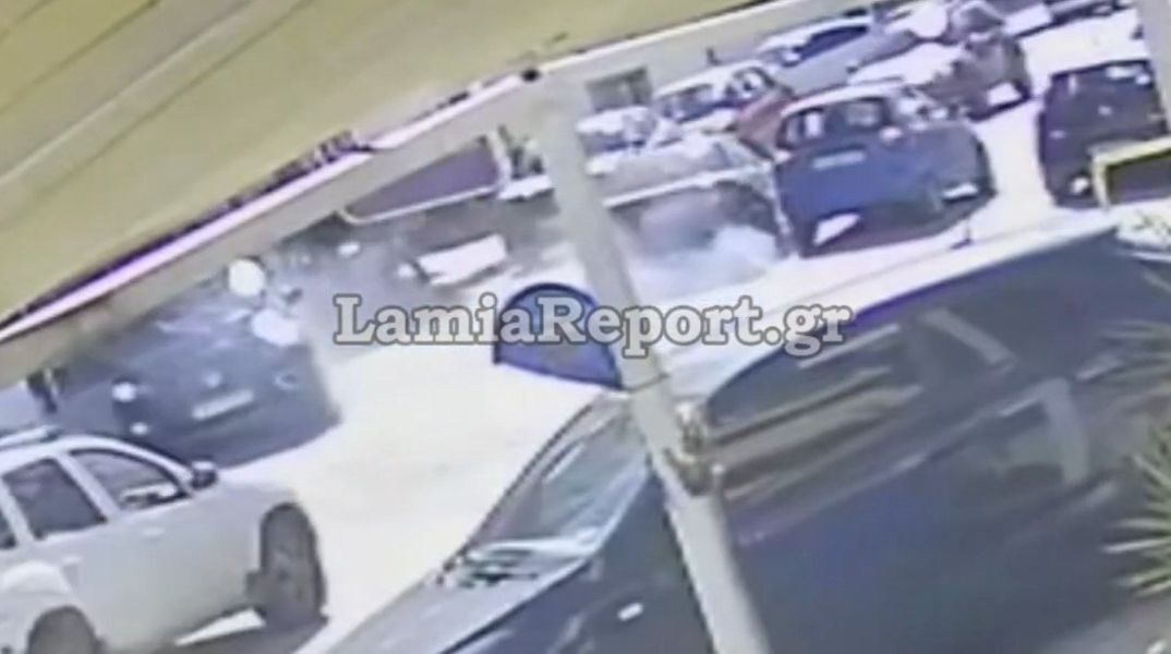Λαμία: «Δεν έβλεπα μπροστά μου από τον ήλιο» είπε ο 86χρονος οδηγός που προκάλεσε καραμπόλα με τέσσερα οχήματα