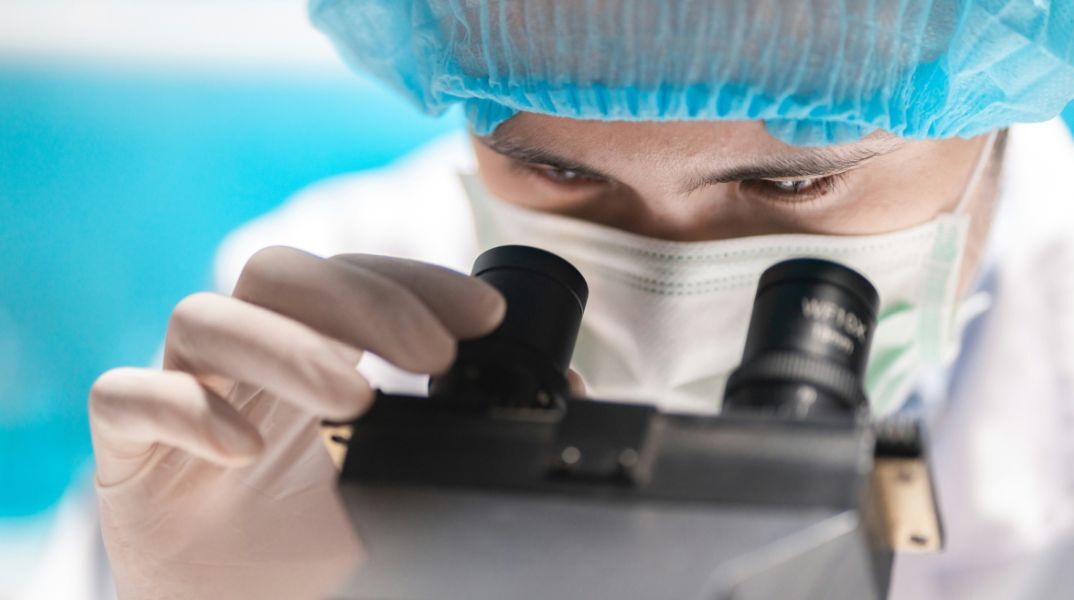 Ερευνητές του Στάνφορντ δημιούργησαν ρινικό σπρέι που προστατεύει από ιούς, βακτήρια και αλλεργιογόνα - Το «καθολικό» εμβόλιο ίσως είναι διαθέσιμο σε 5-7 έτη.