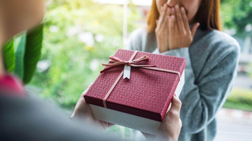 Ποιοι γιορτάζουν σήμερα 22 Φεβρουαρίου; Το εορτολόγιο της Athens Voice σου τους θυμίζει. Μην ξεχάσεις να τους δώσεις τις καλύτερες ευχές σου!