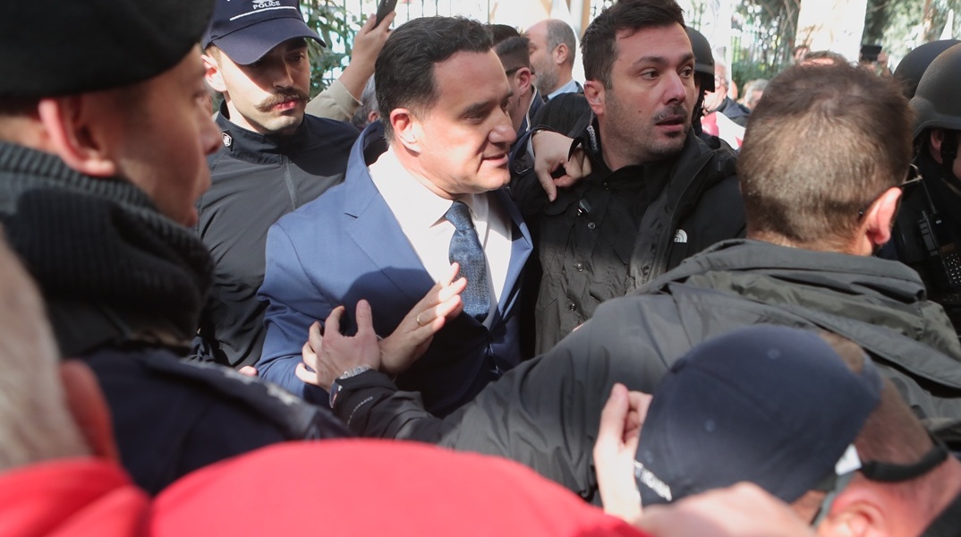 Άδωνις Γεωργιάδης