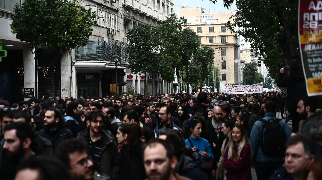 Πανελλαδική απεργία στις 28 Φεβρουαρίου για τα Τέμπη - Ποιοι συμμετέχουν