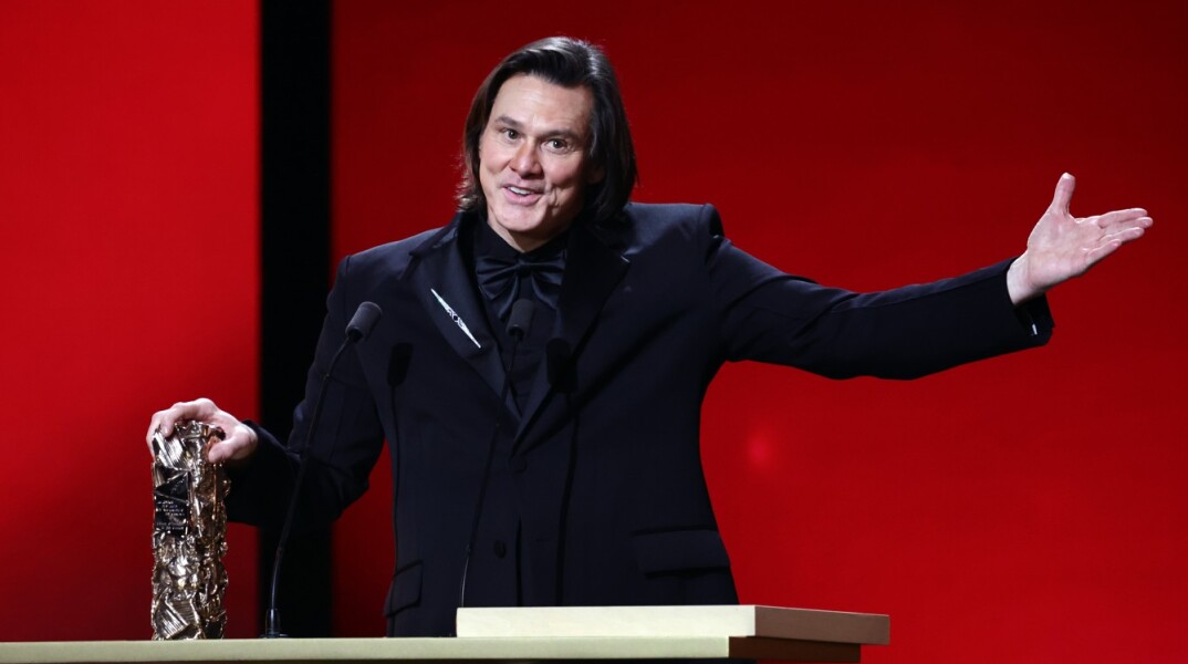 Ο Τζιμ Κάρεϊ τιμήθηκε με βραβείο Σεζάρ - Η συγκινητική ομιλία του στα γαλλικά