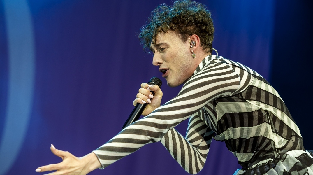 Τι ισχύει τελικά για τον τρόπο που το Nemo επέστρεψε το βραβείο της Eurovision στην EBU;