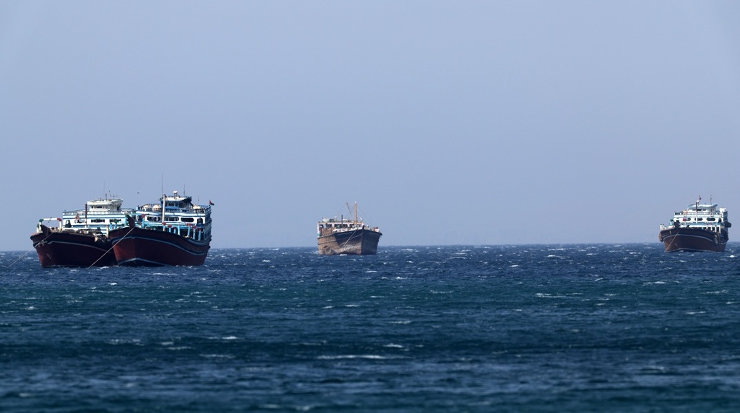 Δεξαμενόπλοιο στα Στενά του Ορμούζ