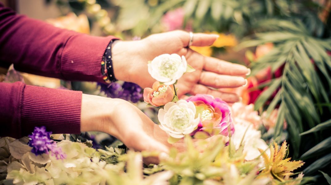 Ποιοι γιορτάζουν σήμερα 3 Μαρτίου 2026; Το εορτολόγιο της Athens Voice σου τους θυμίζει. Μην ξεχάσεις να τους δώσεις τις καλύτερες ευχές σου!