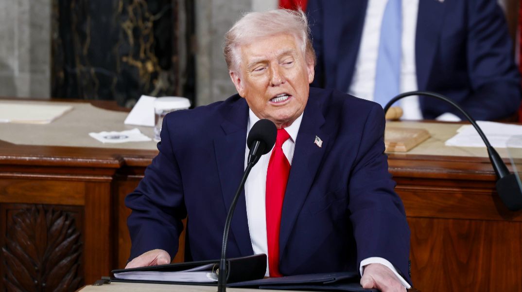 Τραμπ: Το Ιράν έχει πυραύλους που φτάνουν μέχρι την Αμερική - Ο πόλεμος μπορεί να κρατήσει περισσότερες από 4-5 εβδομάδες