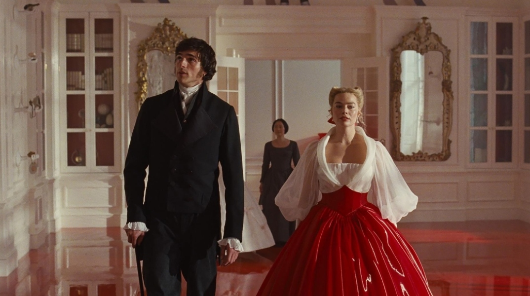 Μάργκο Ρόμπι και Τζέικομπ Ελόρντι σε σκηνή από τα Ανεμοδαρμένα Ύψη του 2026