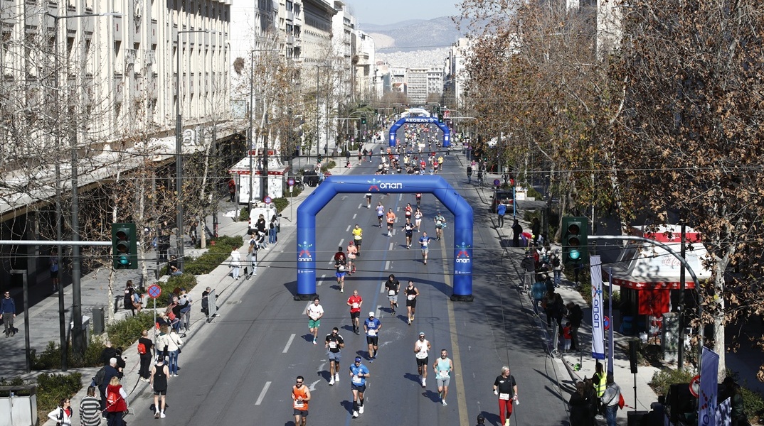 Κλειστός δρόμος στο κέντρο της Αθήνας λόγω της διεξαγωγής Ημιμαραθωνίου