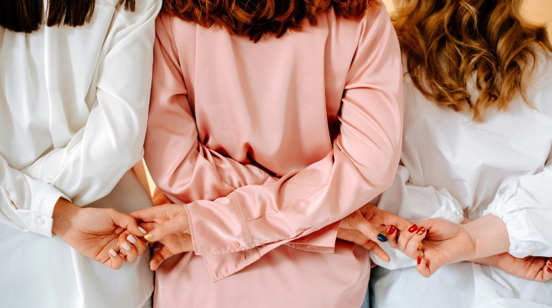 Παγκόσμια Ημέρα Γυναίκας: Πώς η 8η Μαρτίου έγινε σύμβολο αγώνα και αντίστασης - Η ιστορία και η σύγχρονη μάχη για τα δικαιώματα της γυναίκας