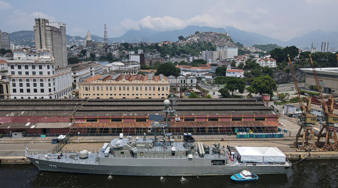 Δεύτερο ιρανικό πολεμικό πλοίο πλέει προς τη Σρι Λάνκα μετά τον τορπιλισμό φρεγάτας με 87 νεκρούς - Εντείνεται η ανησυχία στην περιοχή του Ινδικού Ωκεανού