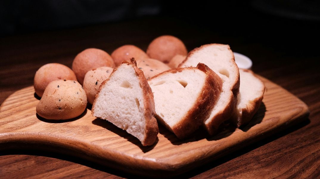 Είναι αλήθεια ότι κόβοντας τους υδατάνθρακες χάνουμε πιο εύκολα  βάρος;