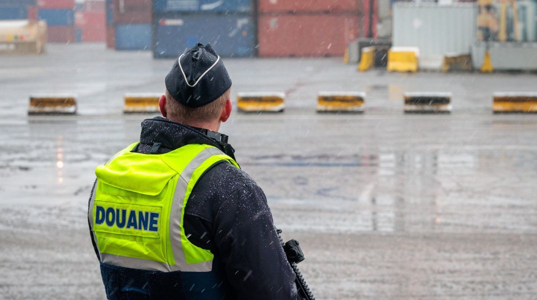 Κορυφαίοι δικαστές προειδοποιούν ότι το Βέλγιο απειλείται από τη μαφία των ναρκωτικών, η οποία διαφθείρει θεσμούς και τρομοκρατεί το δικαστικό σώμα.