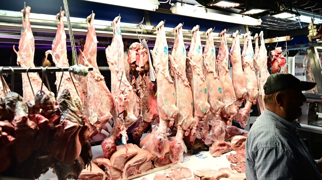 Αρνιά και κατσίκια στη Βαρβάκειο ενόψει Πάσχα