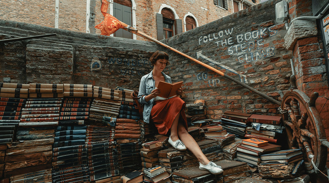 Το βιβλίο ζει, αυτό μας οδηγεί