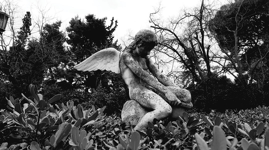 «Έρωτας που σπάζει το τόξο του» [π. 1896], γλυπτό του Γεώργιου Βρούτου