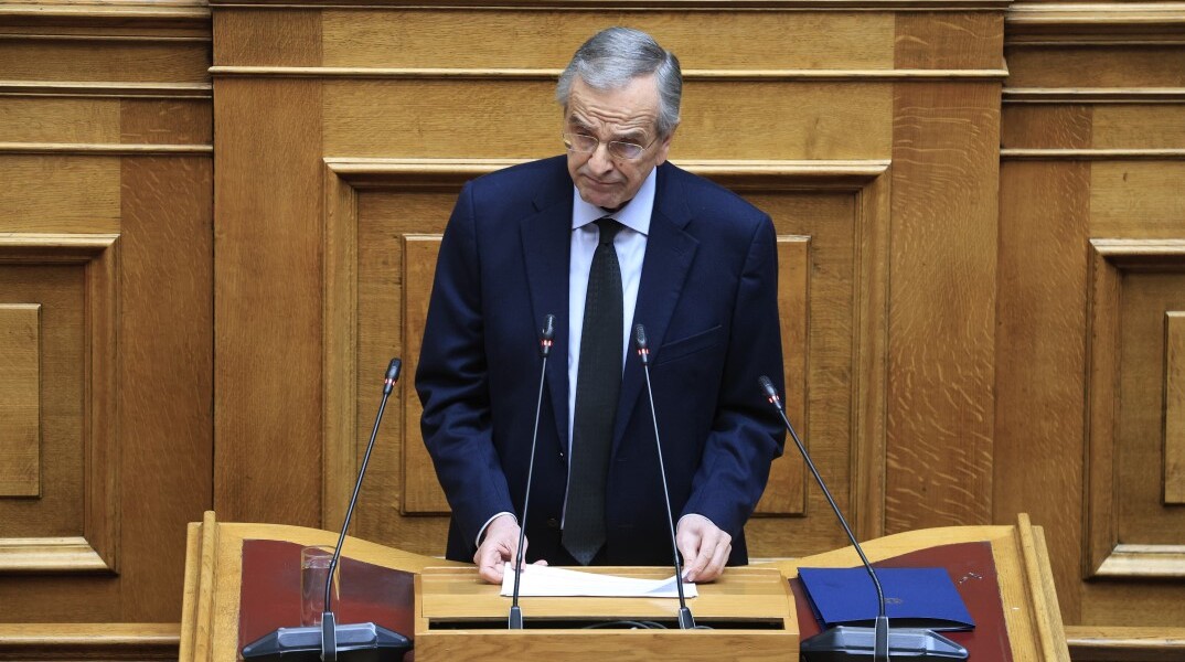 Ο Αντώνης Σαμαράς σε ομιλία του στη Βουλή