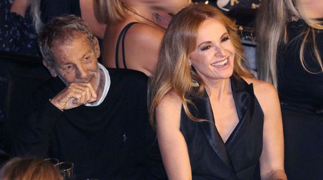 Η Ηρώ Σαΐα τραγουδά σε ινδικούς ρυθμούς σε βραδινή έξοδο με τον Σταύρο Ξαρχάκο - Το χιουμοριστικό βίντεο έγινε viral στα social media