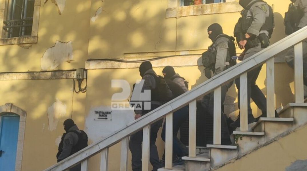 Κατασκοπεία στη Σούδα: Στη φυλακή ο 58χρονος Πολωνός - Αρνήθηκε τα πάντα, λέει ότι είναι τουρίστας