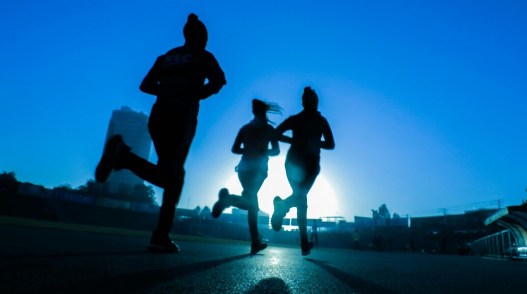 Πόσα λεπτά άσκησης την ημέρα ωφελούν τον εγκέφαλο; 