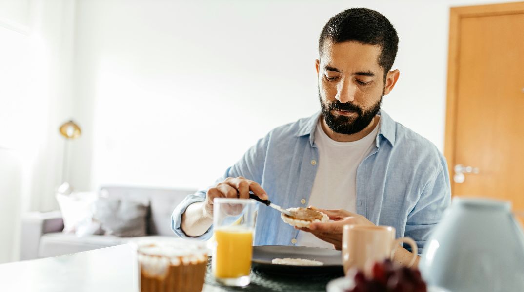 «Πρωινό, το πιο σημαντικό γεύμα της ημέρας» - Μήπως πρόκειται για μύθο ετών;