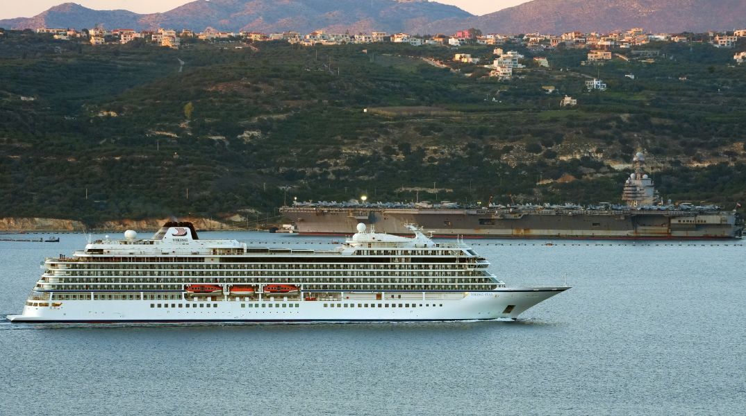 Το αεροπλανοφόρο USS Gerald R. Ford πλέει προς Κρήτη για επισκευές μετά από φωτιά και βλάβες - Η κόπωση του πληρώματος και τα τεχνικά κενά εγείρουν ερωτήματα