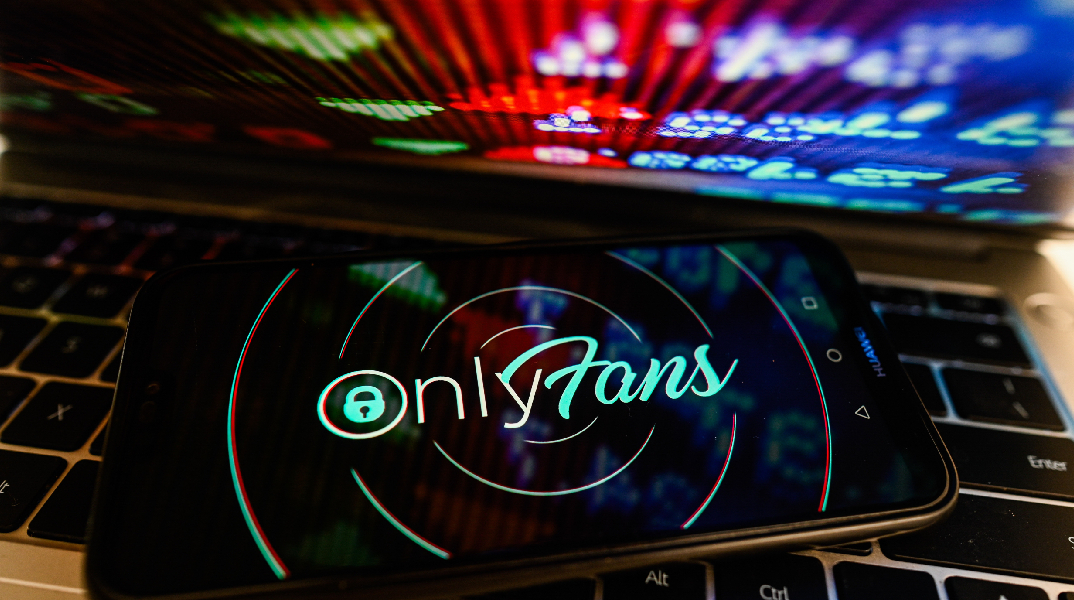 OnlyFans: Η εκρηκτική επιτυχία που άλλαξε τα δεδομένα και ποιοι βγάζουν πραγματικά εκατομμύρια