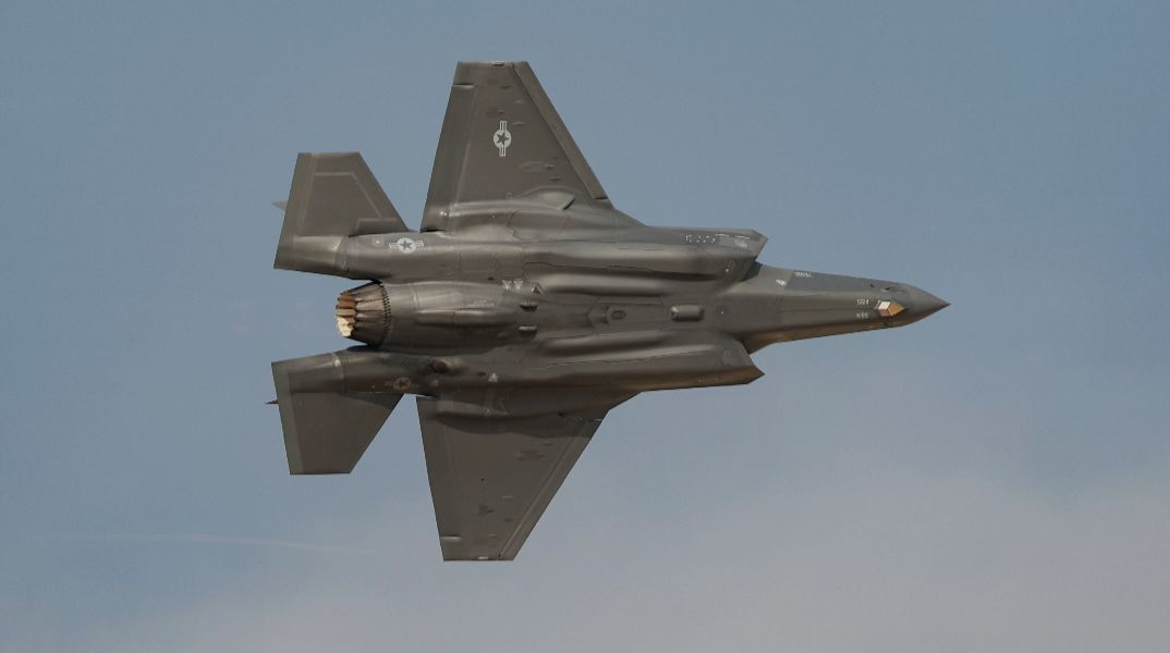 Αμερικανικό F-35 δέχτηκε πυρά πάνω από το Ιράν 