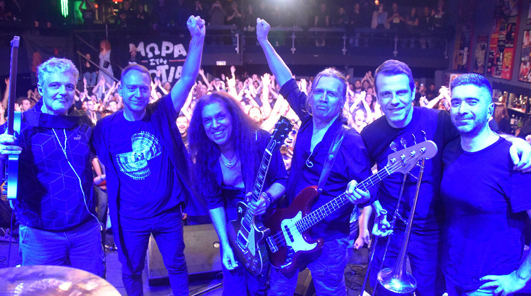 Μωρά στη Φωτιά