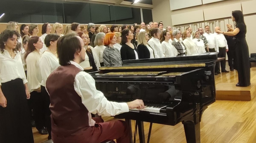 Όταν η ποίηση γίνεται τραγούδι: μια βραδιά με τη Χορωδία του Ωδείου Αθηνών