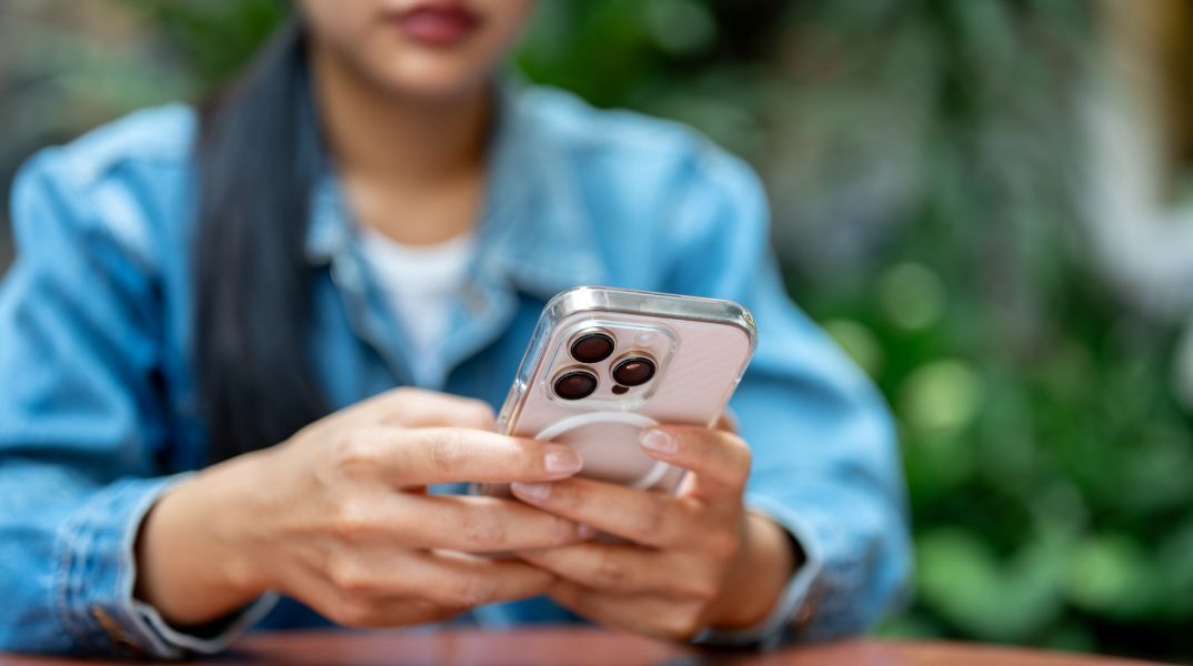 Έρευνα αποκαλύπτει ότι το 52% των βίντεο για τη ΔΕΠΥ στο TikTok περιέχει ανακρίβειες, οδηγώντας χιλιάδες νέους σε λανθασμένες αυτοδιαγνώσεις.