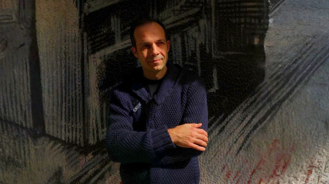 Ο Αχιλλέας ΙΙΙ δηλώνει «απαισιαισιόδοξος» και καταφέρνει να παραχαράξει την πραγματικότητα