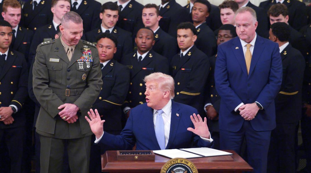 Πόλεμος στο Ιράν: Ο διάλογος από την πίσω πόρτα και η μεταστροφή Τραμπ