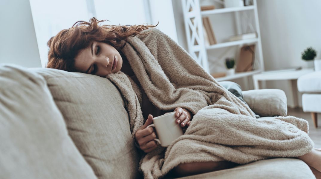 Ειδικός αποκαλύπτει γιατί οι 8 ώρες ύπνου δεν αρκούν πάντα - Η σημασία της ποιότητας έναντι της ποσότητας και οι παράγοντες που καταστρέφουν την ξεκούραση