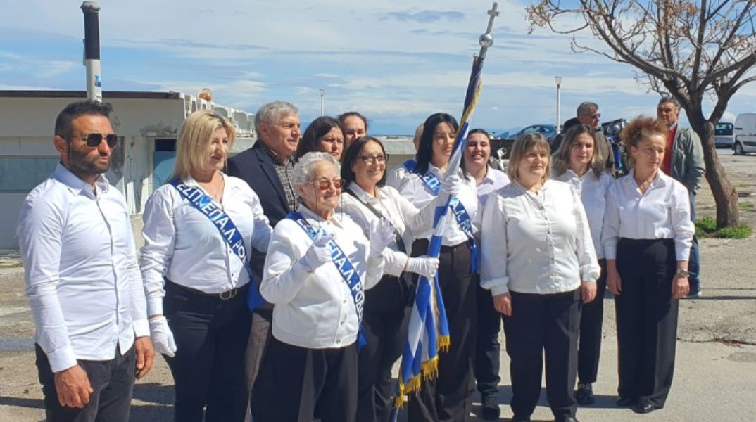 Ρόδος: Η 82χρονη κ. Σοφία, μαθήτρια του ΕΠΑΛ έκλεψε τις εντυπώσεις στην παρέλαση της 25ης Μαρτίου