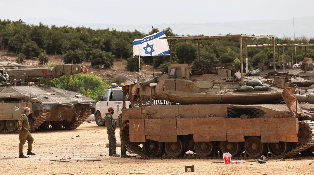 Το Ισραήλ απειλεί με εντατικοποίηση πληγμάτων στο Ιράν - Η αντιπολίτευση προειδοποιεί ότι ο στρατός έχει φτάσει στα όρια των αντοχών του.