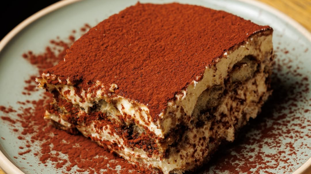 Αυθεντικό τιραμισού στο Oggi Gelato