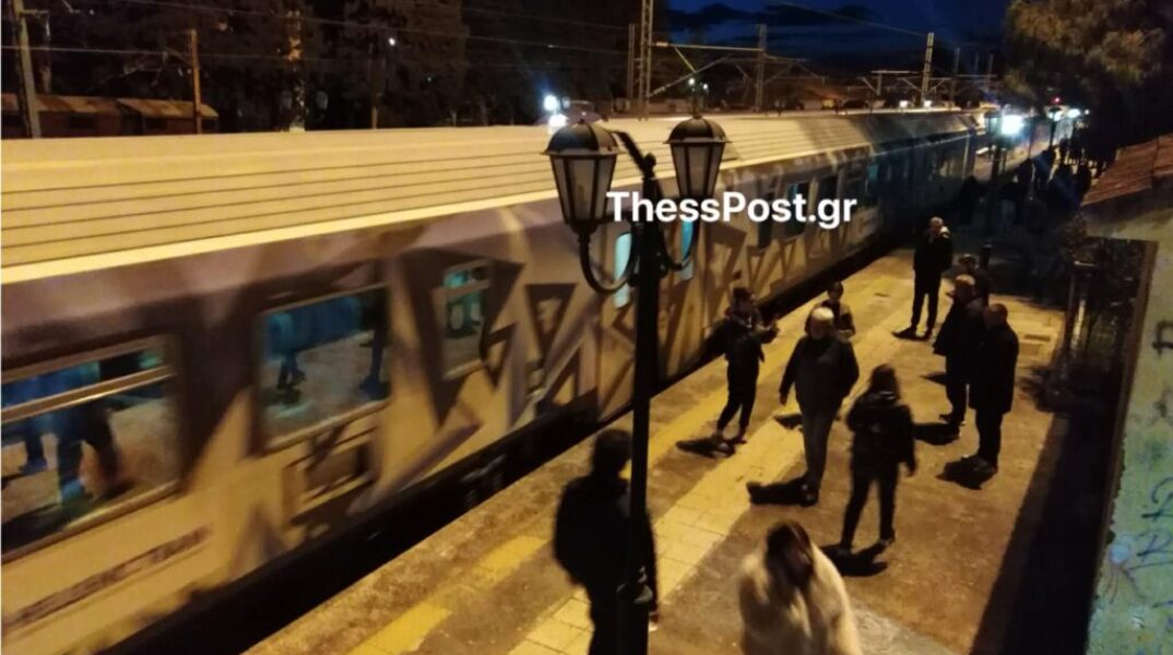 Αποκαταστάθηκε ύστερα από 2 ώρες η βλάβη στο τρένο που εκτελεί το δρομολόγιο Αθήνα - Θεσσαλονίκη