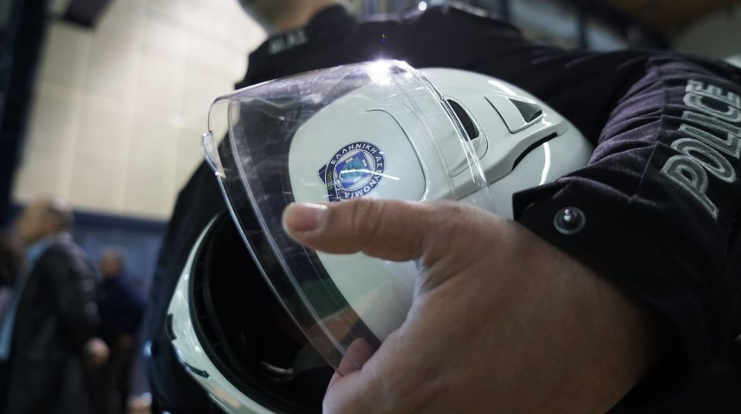 Επεισόδιο με τραυματισμό 17χρονου στο λιμάνι Κιάτου - Αντιμέτωπος με κατηγορίες για οπλοκατοχή και σωματική βλάβη - Μεταφέρθηκε στο νοσοκομείο Κορίνθου