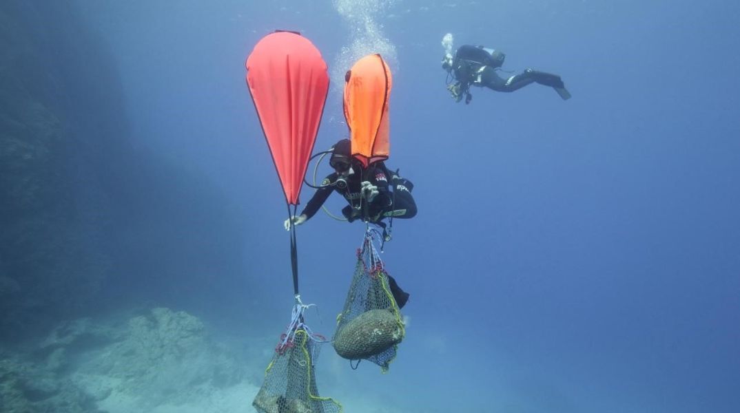 ΥΠΠΟ: Η ενάλια έρευνα σε Κάσο και Κάρπαθο αποκάλυψε ναυάγια, άγκυρες και αρχαίες εγκαταστάσεις, φωτίζοντας 26 αιώνες θαλάσσιας ιστορίας.