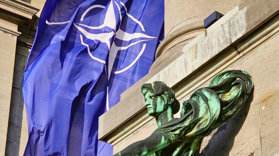 Σχίζοντας τη «χάρτινη τίγρη» του ΝΑΤΟ