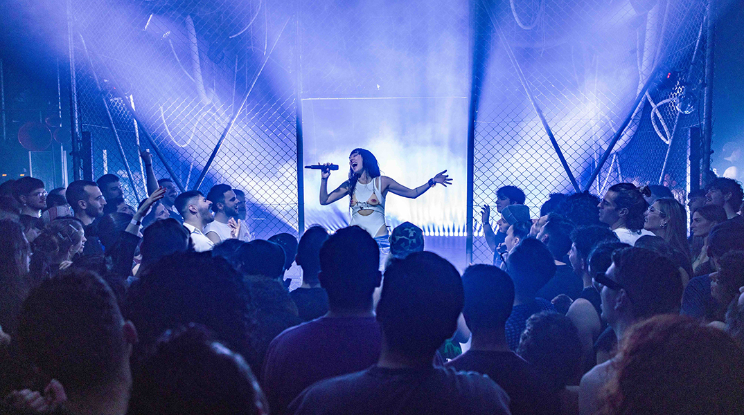 Η Τάμτα επιστρέφει στο Smut