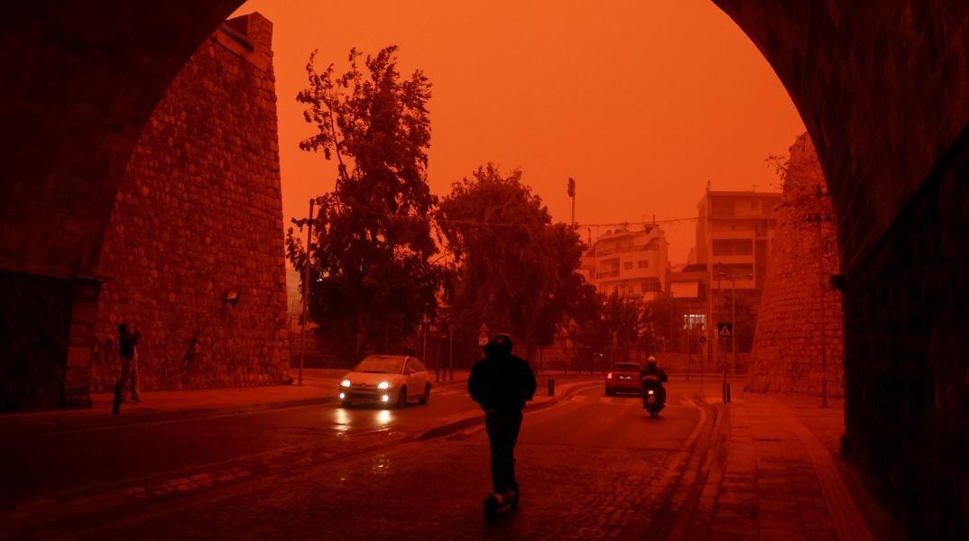 Ορατή από το Διάστημα η αφρικανική σκόνη που έπνιξε την Κρήτη