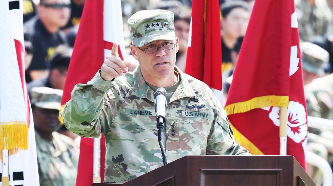 ΗΠΑ: Ο στρατηγός Κρίστοφερ ΛαΝίβ αναλαμβάνει υπηρεσιακός αρχηγός του στρατού, σε μια περίοδο εκτεταμένων αλλαγών που εφαρμόζει ο Πιτ Χέγκσεθ στο Πεντάγωνο.