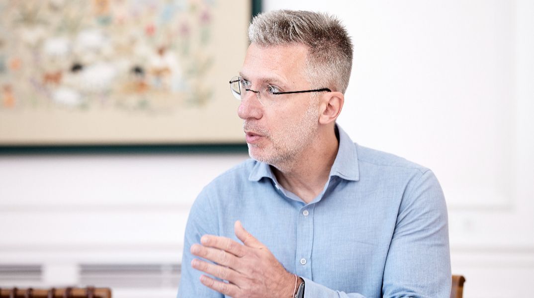 Σκέρτσος για Τσίπρα: Ο ανερμάτιστος αμοραλισμός είναι το μόνο και αναλλοίωτο brand του