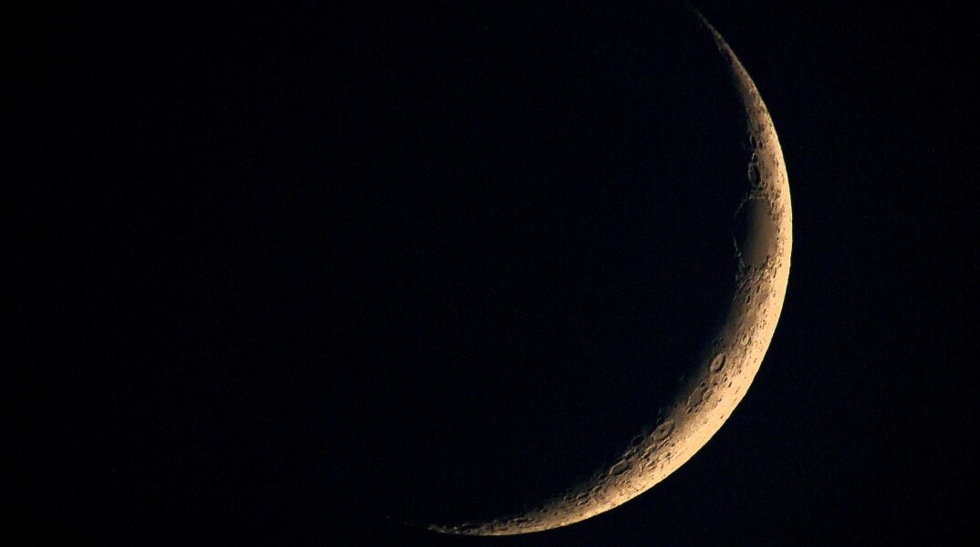 Το Φεγγάρι τη νύχτα