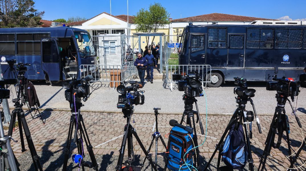 Στις 27 Απριλίου συνεχίζεται η δίκη των Τεμπών - Tο Δημόσιο θα υποστηρίξει την κατηγορία