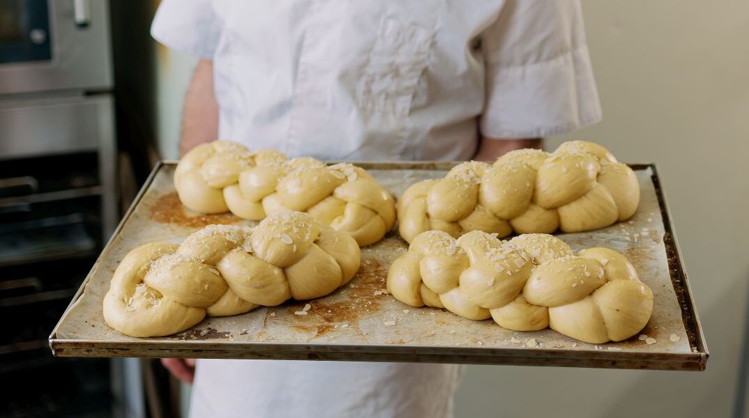 10 τέλεια τσουρέκια για το Πάσχα