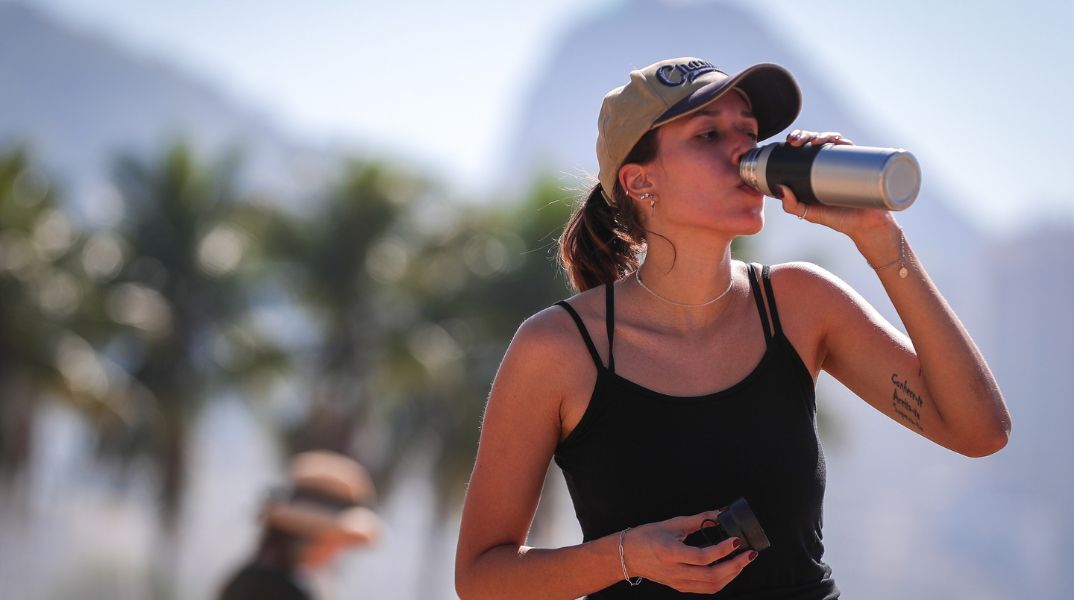 Έρευνα αποκαλύπτει ότι ακραίοι καύσωνες έχουν ήδη ξεπεράσει τα όρια αντοχής του ανθρώπινου σώματος, θέτοντας εκατομμύρια ανθρώπους σε θανάσιμο κίνδυνο.