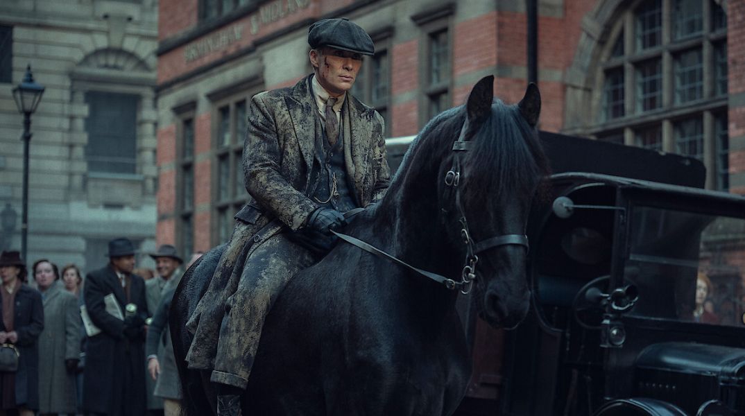Η πραγματική ιστορία πίσω από τους Peaky Blinders: Οι συμμορίες του Μπέρμιγχαμ, η οικογένεια των Σέλμπι και η ιστορική αλήθεια.