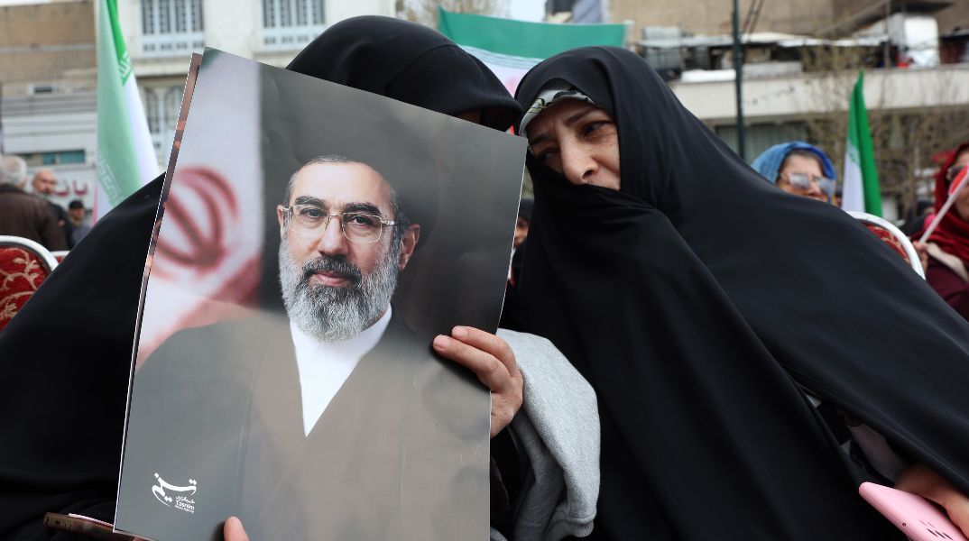 Νέο μήνυμα Χαμενεΐ: Το Ιραν δεν επιδιώκει πόλεμο αλλά δεν θα υποχωρήσει στα δικαιώματά του